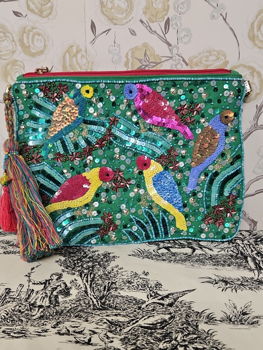 BETTY JOHNSON Green Sequin Parrot Embellished Clutch with Tassel